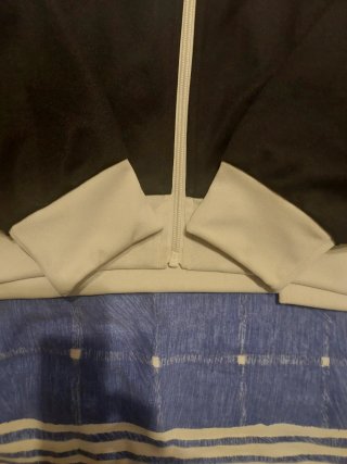 Chaqueta Adidas Negra y Blanca