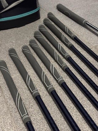 COMO NUEVO!! Set de Golf Wilson Ultra Mujer