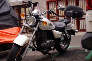 Suzuki Marauder 125 Blanca