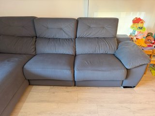Sofá chaise longue gris tela anti manchas