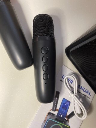 Karaoke Portátil K26 con 2 Micrófonos