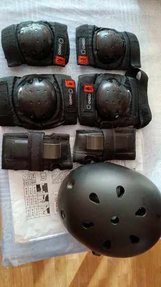 Set de Protecciones y Casco Oxelo