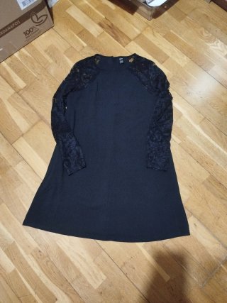 Vestido Negro Manga Larga con Encaje