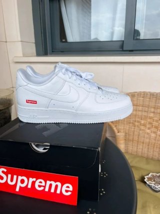 Nike Air Force 1 Low Supreme Blancas Talla 37.5