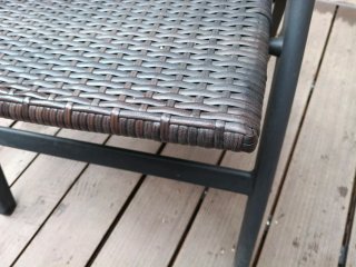 Sedia pieghevole da esterno in alluminio, vimini e legno
