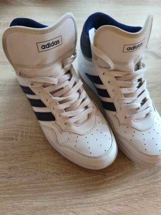 Zapatillas Adidas Hoops Talla 42