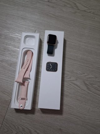 Apple Watch series 5, 40mm Oro y Rosa