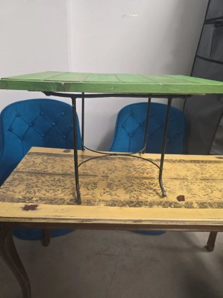 Mesita de jardín madera y metal