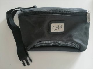Riñonera Oriflame Negra y Gris