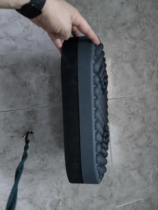 Reposapiés para Escritorio. Efecto masaje.
