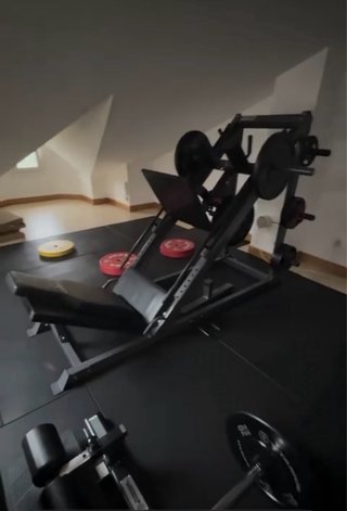 Prensa Piernas / sentadilla Hack Titanium Strength