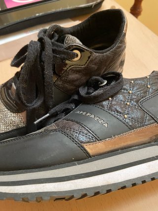Tenis Apepazza con suela gruesa