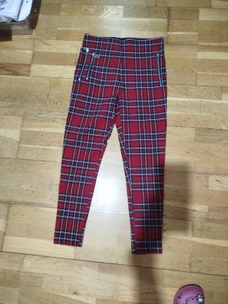 Leggings de cuadros rojos