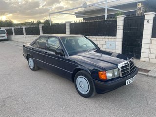 Mercedes-Benz 190 2.0 carburacion