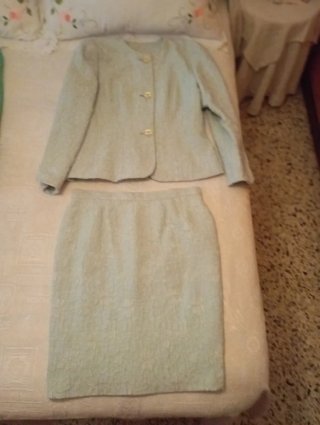 Traje de chaqueta y falda