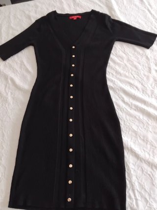Vestido de punto canalé Guess