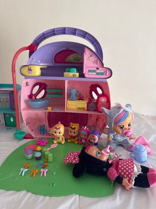 Casa de Bebés Llorones + Muñecas y Accesorios