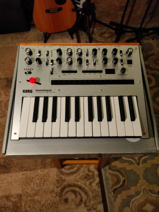 Sintetizador Korg Monologue