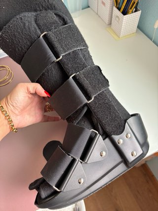 Bota ortopédica inmovilizadora tipo Walker