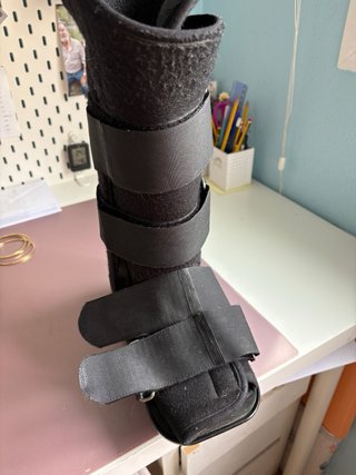Bota ortopédica inmovilizadora tipo Walker