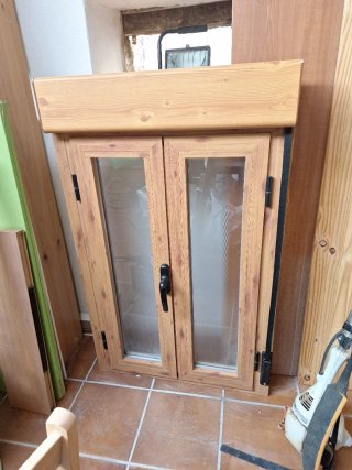 Ventana PVC 127x77 cm seminueva
