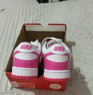 Zapatillas Nike Blancas y Rosas