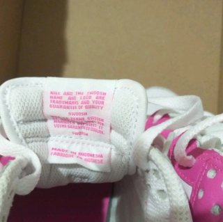 Zapatillas Nike Blancas y Rosas