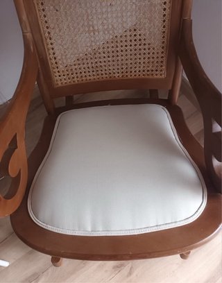 Mecedora de Madera y Ratán
