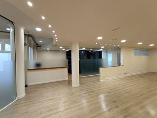 Oficina en alquiler en La Nova Esquerra de l'Eixample en Barcelona
