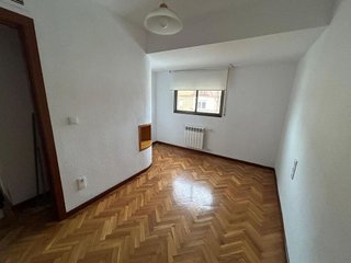 Piso en alquiler en Paseo Constitución - Las Damas en Zaragoza