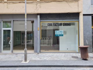 Local comercial en alquiler en Centre en Girona