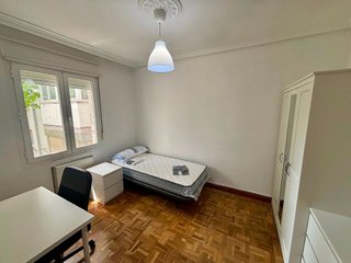 Piso en alquiler en Milagrosa en Pamplona