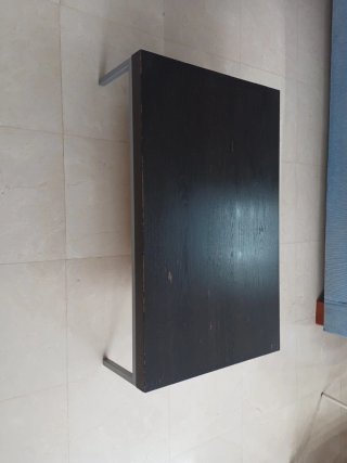 Mesita auxiliar Ikea Klubbo madera y metal
