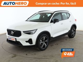 Volvo XC40 2.0 B3 Mild-Hybrid Plus Dark 2WD