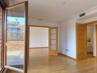 Dúplex en alquiler en Valdemarín en Madrid