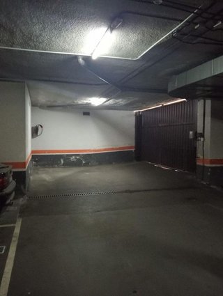 Garaje en alquiler en San Juan Bautista en Madrid