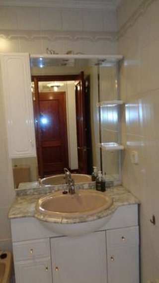 Piso en alquiler en Valdenoja - La Pereda en Santander