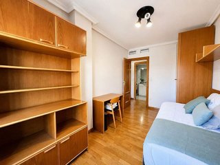 Piso en alquiler en Romareda en Zaragoza