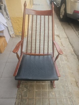 Mecedora madera años 70