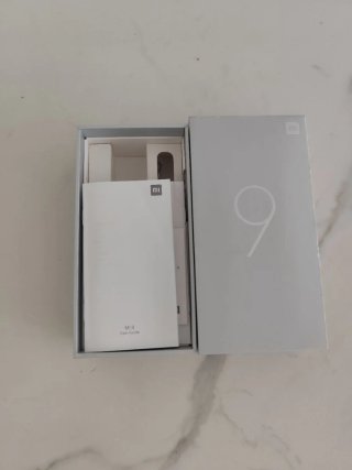 Xiaomi Mi 9
