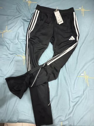 Pantalón Adidas Negro