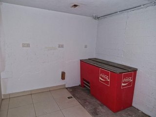 Local comercial en venta en Tanos en Torrelavega