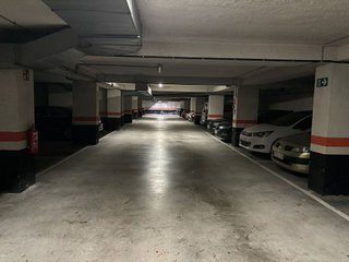 Garaje en alquiler en San Pedro de Deusto-La Ribera en Bilbao