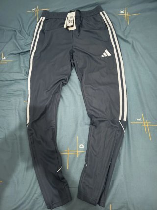 Pantalón Adidas Negro