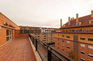 Ático en alquiler en Ensanche en Alcalá de Henares