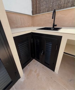 Puertas y cerramientos modernos