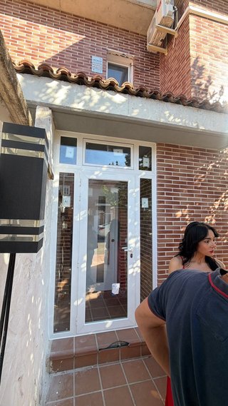 Puertas y cerramientos modernos