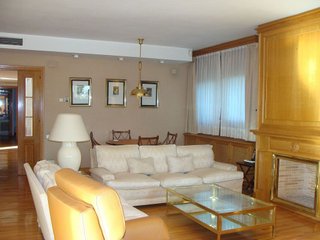 Chalet en alquiler en El Centre en Esplugues de Llobregat
