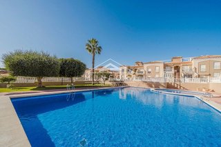 Casa en venta en Nueva Torrevieja - Aguas Nuevas en Torrevieja