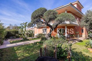 Chalet en venta en Cerros de Montequinto en Montequinto